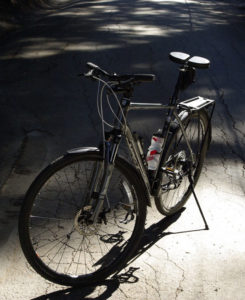 Noseless bike seat is more than prostate safe! It makes for a beautiful sunlit picture for this commuter.